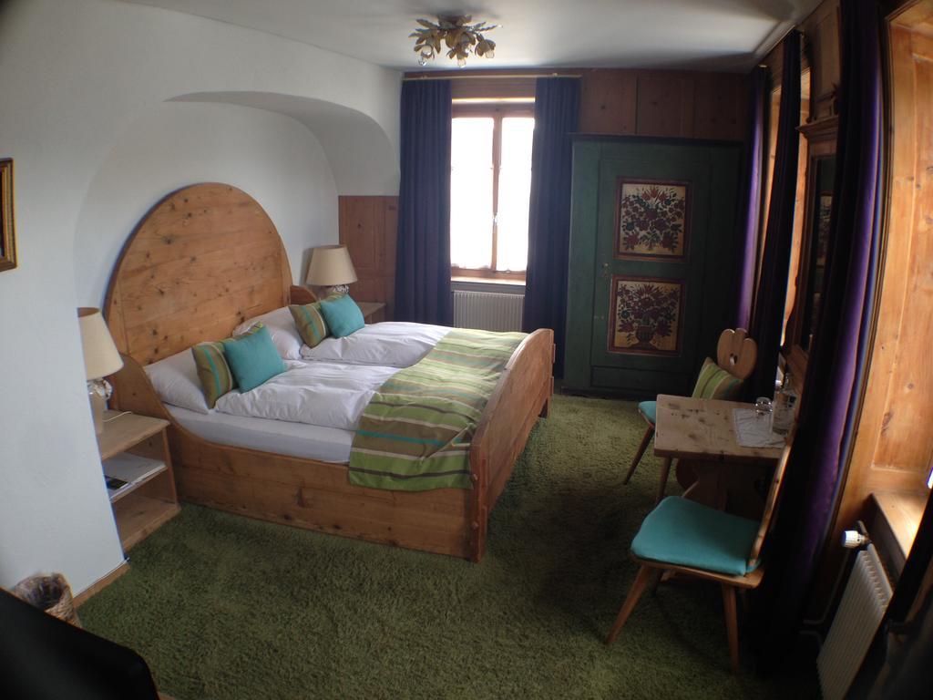 Posta Veglia Hotel Laax Cameră foto